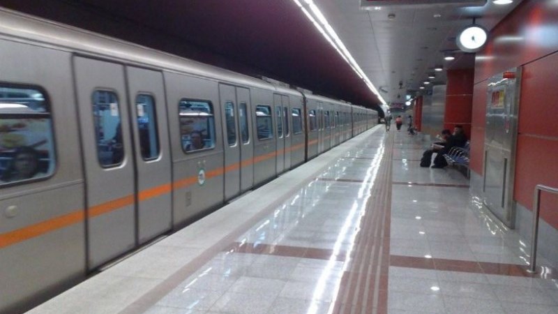 Ποιες ώρες δεν θα κινηθούν την Πέμπτη οι συρμοί του μετρό
