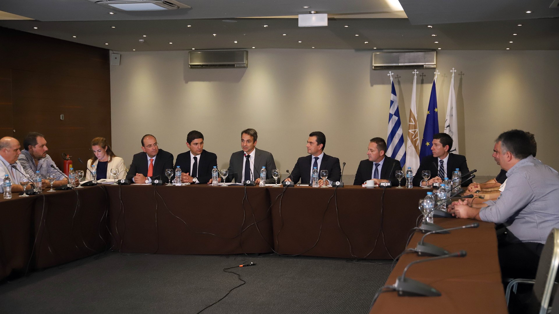 Μητσοτάκης: Ο ΣΥΡΙΖΑ θέλει να ικανοποιήσει τις συνιστώσες του για την επένδυση στις Σκουριές – ΒΙΝΤΕΟ