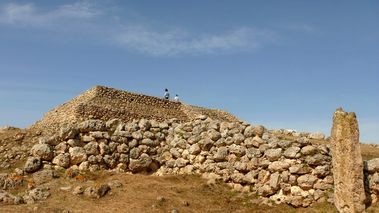 Νέα μελέτη ανατρέπει τα δεδομένα – Πριν από 4.000 χρόνια οι άνδρες έμεναν… στο σπίτι