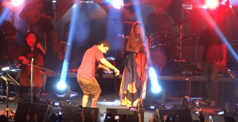 Το συγκλονιστικό ζεϊμπέκικο που συγκίνησε την Μποφίλιου – ΒΙΝΤΕΟ