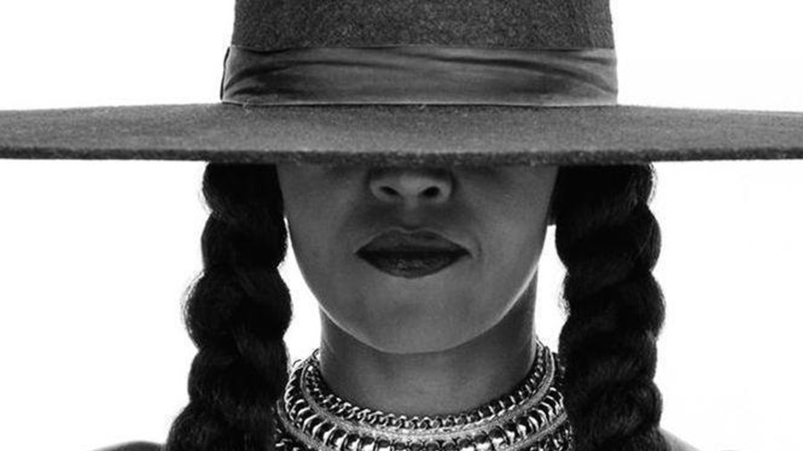 Η Μισέλ Ομπάμα ντύθηκε… Μπιγιονσέ – ΦΩΤΟ