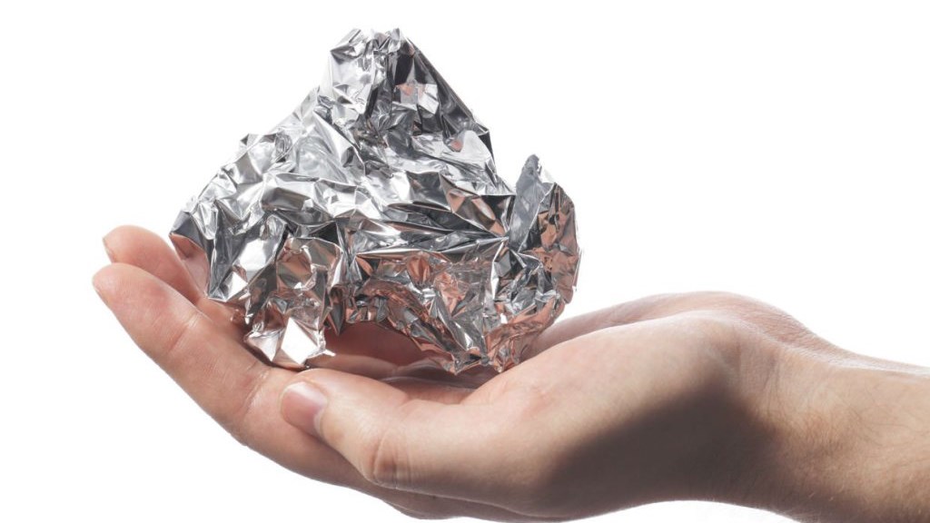 8 χρήσεις του αλουμινόχαρτου που δεν φαντάζεστε