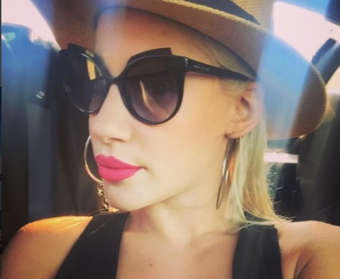 Το κορίτσι του Σπαλιάρα κολάζει το Instagram – ΦΩΤΟ