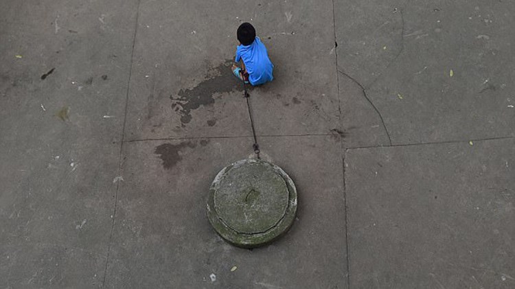 Σοκ – 17χρονος ζει δεμένος σε πηγάδι – ΦΩΤΟ