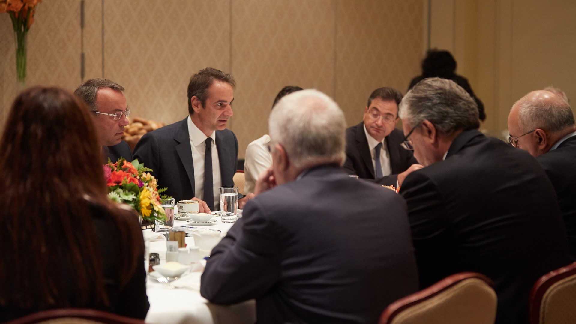 Συνάντηση Μητσοτάκη με προέδρους και διευθύνοντες συμβούλους τραπεζών