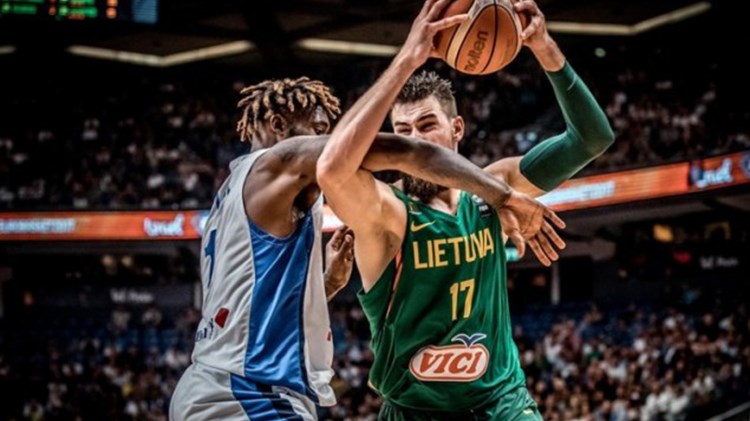 Θύματα κλοπής έπεσαν οι παίκτες του Ισραήλ και της Λιθουανίας στο Ευρωμπάσκετ