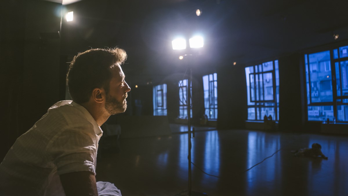 Ο Συριόπουλος και διευθύνει και κάνει πάρτι!