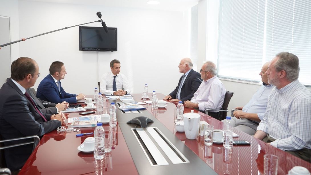 Με μέλη της Οικονομικής και Κοινωνικής Επιτροπής συναντήθηκε ο Κυριάκος Μητσοτάκης – ΒΙΝΤΕΟ