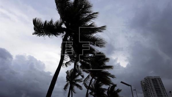 Τρεις ισχυροί κυκλώνες πλήττουν ταυτόχρονα την Καραϊβική και τον Κόλπο του Μεξικού – ΒΙΝΤΕΟ