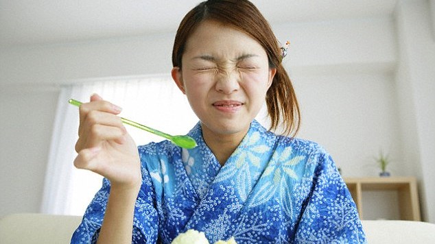 Γιατί μας πιάνει πονοκέφαλος όταν τρώμε παγωτό