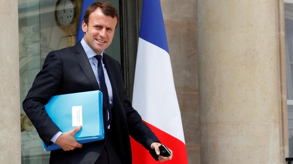 Παρίσι: Τι φέρνει στις αποσκευές του ο Γάλλος Πρόεδρος
