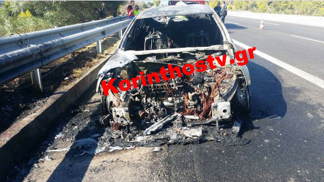 Στις φλόγες τυλίχθηκε αυτοκίνητο στην Αθηνών-Κορίνθου – ΦΩΤΟ