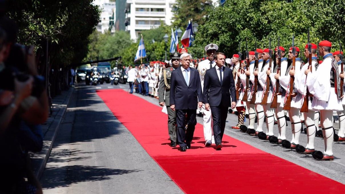 Τα tweets του Μακρόν από την Αθήνα – ΦΩΤΟ