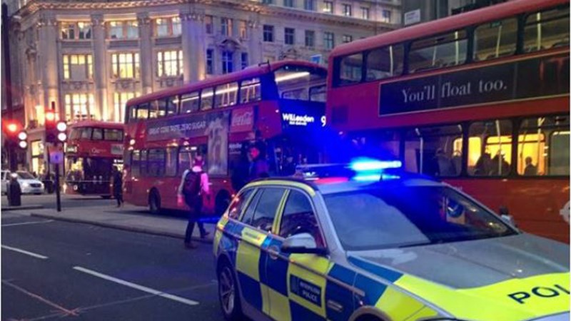 Συναγερμός στο Λονδίνο – Έκρηξη στην Oxford Street – ΤΩΡΑ