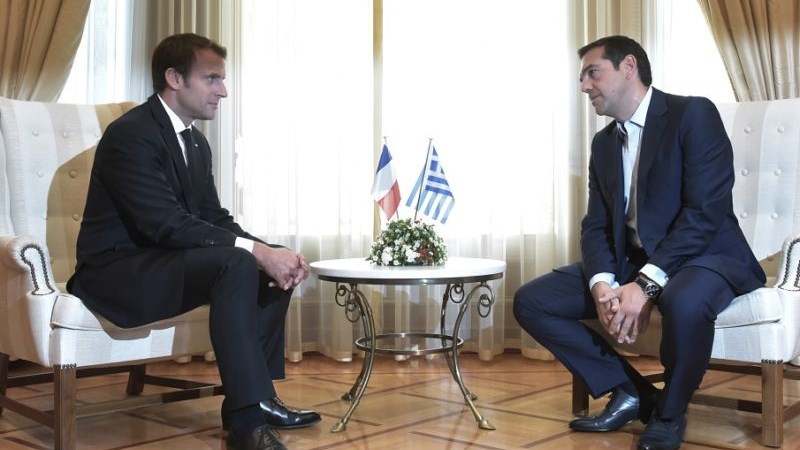 Handelsblatt για Μακρόν: Ο Γάλλος φίλος της Ελλάδας σε μια win- win επίσκεψη