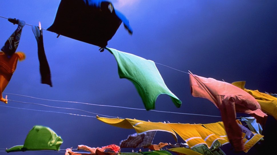 Εσύ γνωρίζεις πώς ακριβώς πρέπει να απλώνεις τα ρούχα σου;