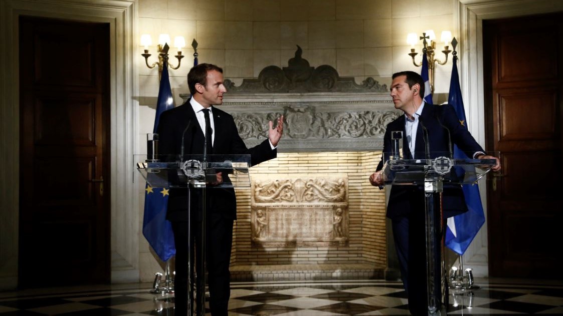 Το Ria Novosti για την επίσκεψη Μακρόν στην Ελλάδα