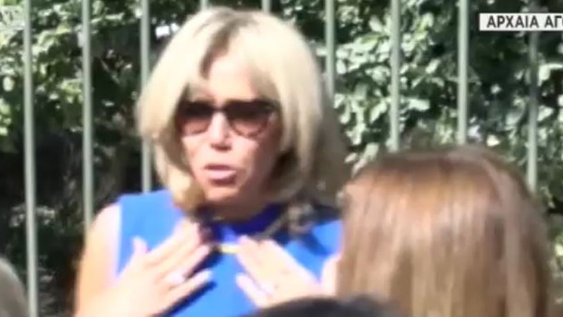 Το δώρο της συζύγου του Παυλόπουλου στην Μπριζίτ Μακρόν – ΒΙΝΤΕΟ