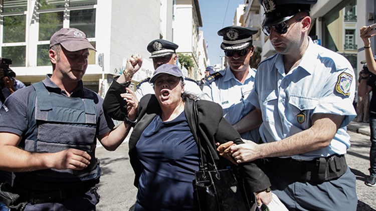 Η Ελένη Λουκά «χτύπησε» και στην επίσκεψη Μακρόν – ΦΩΤΟ