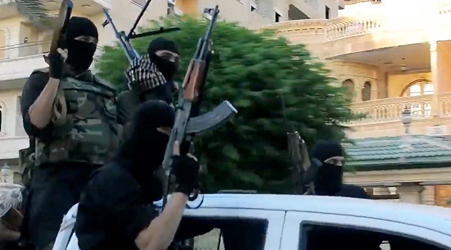 Το ISIS έχει πάνω από 11.000 κενά συριακά διαβατήρια για να τα διαθέσει σε τζιχαντιστές