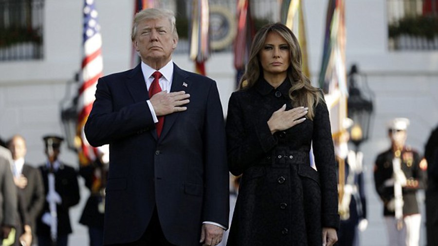 Ο Τραμπ τήρησε ενός λεπτού σιγή για την επέτειο της 11ης Σεπτεμβρίου – ΦΩΤΟ