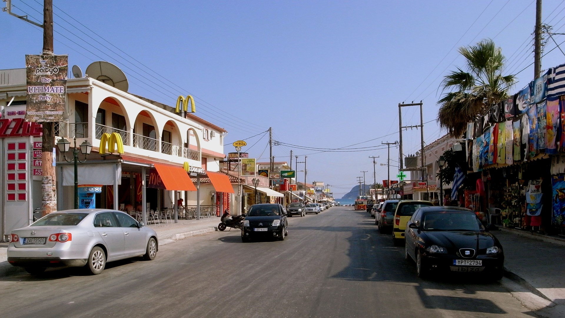 Εξέδιδαν γυναίκες σε κλαμπ στο Λαγανά