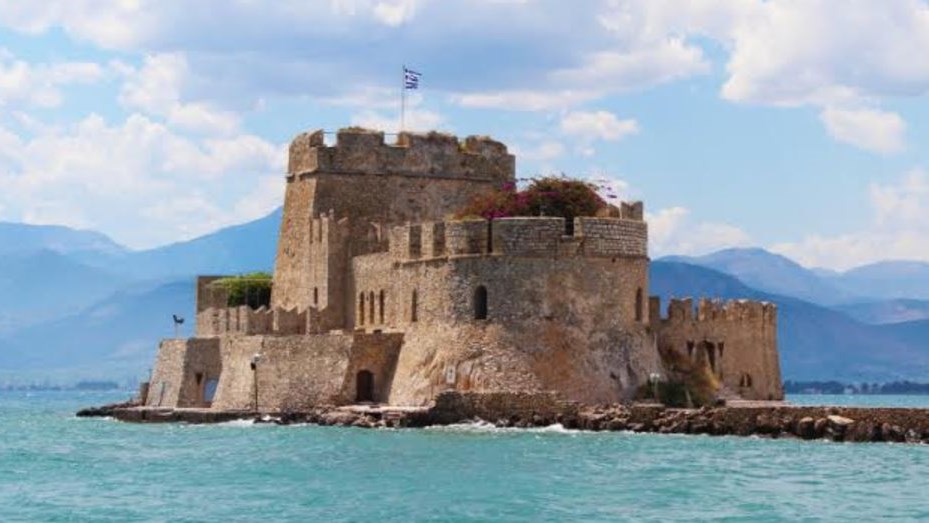 Οι 10 πιο όμορφες πόλεις στην Ελλάδα