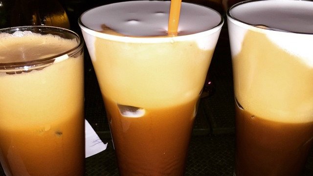 Το κόλπο για να διατηρείτε συνεχώς δροσερό τον καφέ σας