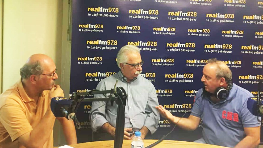 Ο Γαβρόγλου στον Realfm 97,8 για τις αγοραπωλησίες θεμάτων και εργασιών στα πανεπιστήμια