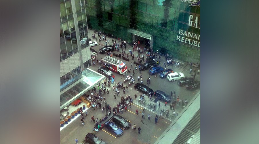 Πάνω από 10.000 άνθρωποι απομακρύνονται από απειλούμενα κτίρια έπειτα από προειδοποίηση για βόμβες στη Μόσχα – ΒΙΝΤΕΟ