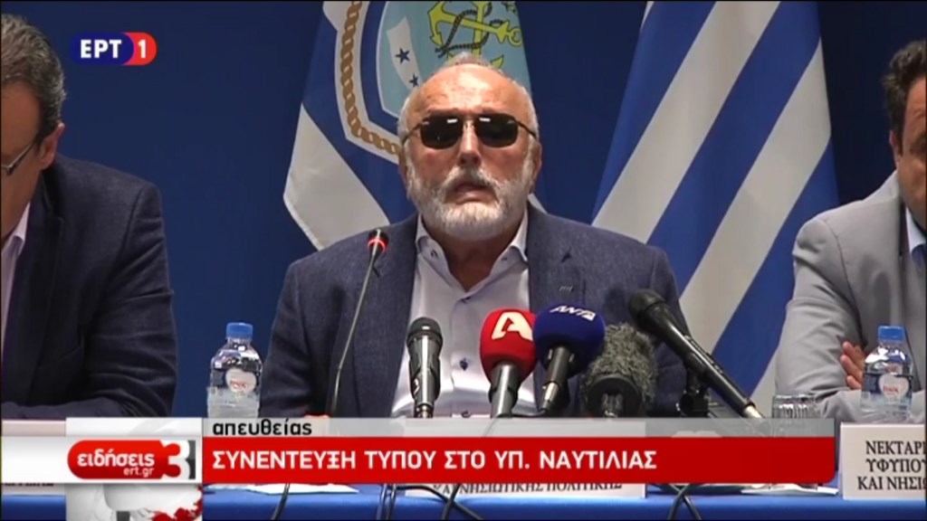 Ο Κουρουμπλής για τον καθαρισμό των ακτών: Θα έχει ολοκληρωθεί σε 25-30 μέρες