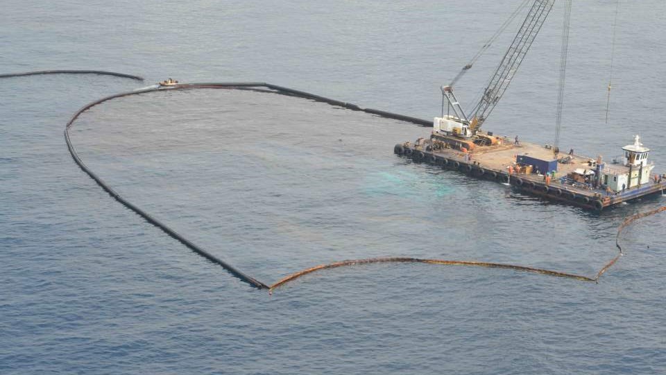 Συγκέντρωση διαμαρτυρίας της ΠΕΝΕΝ στα γραφεία της πλοιοκτήτριας εταιρείας του “Αγία Ζώνη ΙΙ”