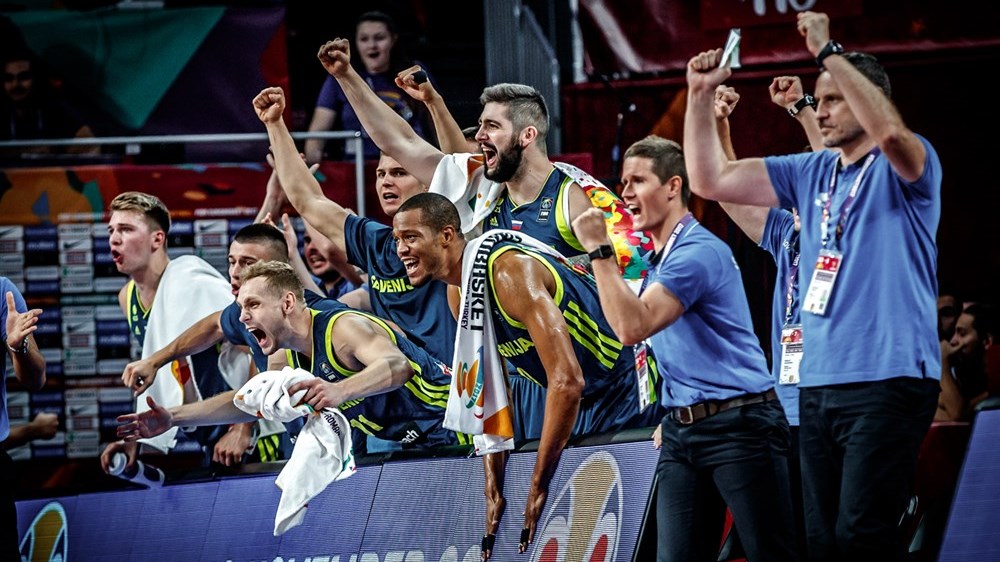 Η υπερηχητική Σλοβενία σκόρπισε την Ισπανία και πάει για το χρυσό