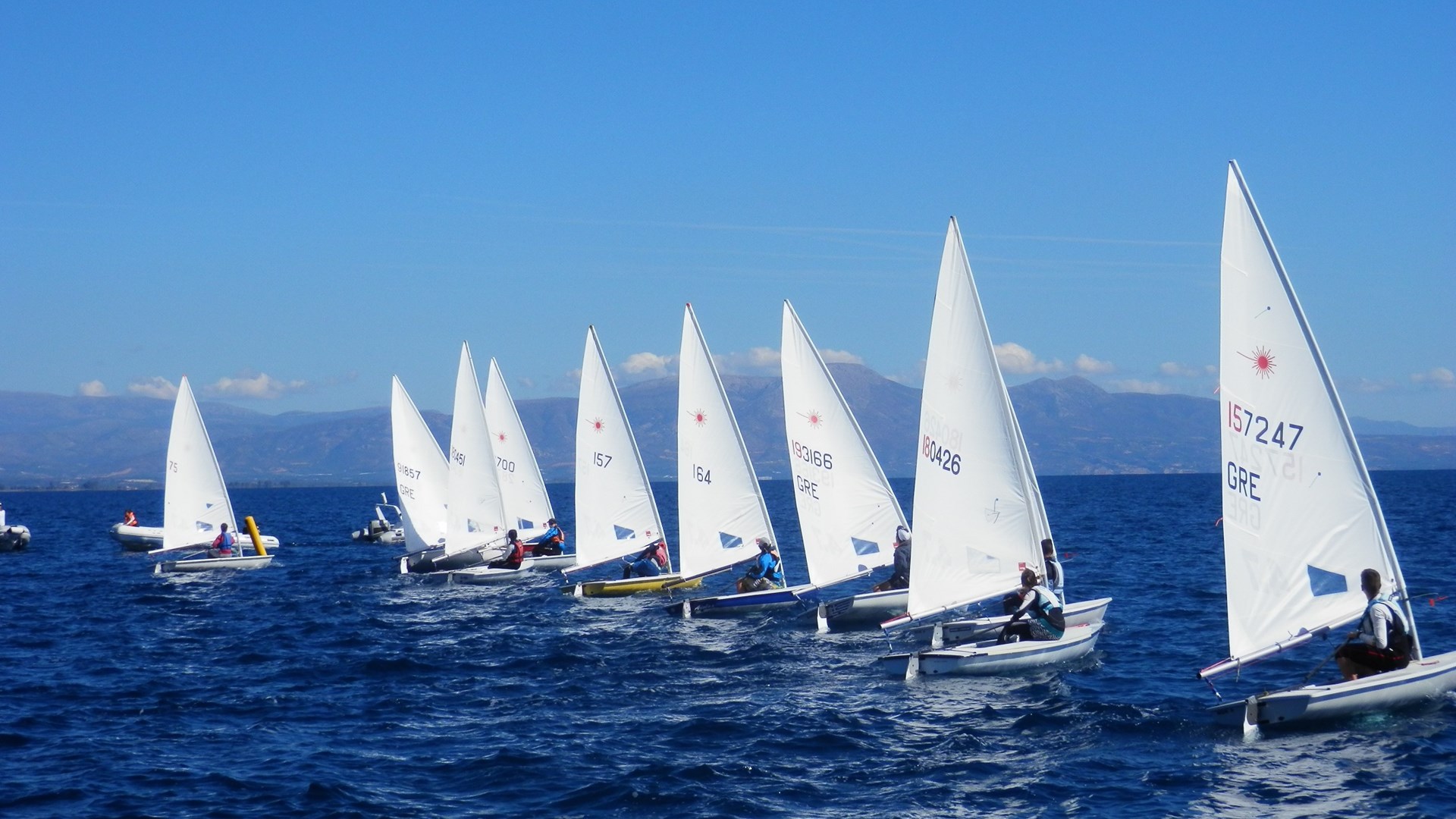 Αναβάλλονται οι ιστιοπλοϊκοί αγώνες λόγω της πετρελαιοκηλίδας