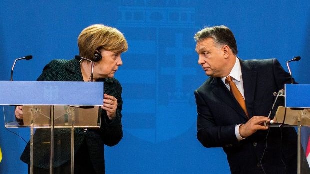 Με οικονομικές κυρώσεις απειλεί η Μέρκελ την Ουγγαρία