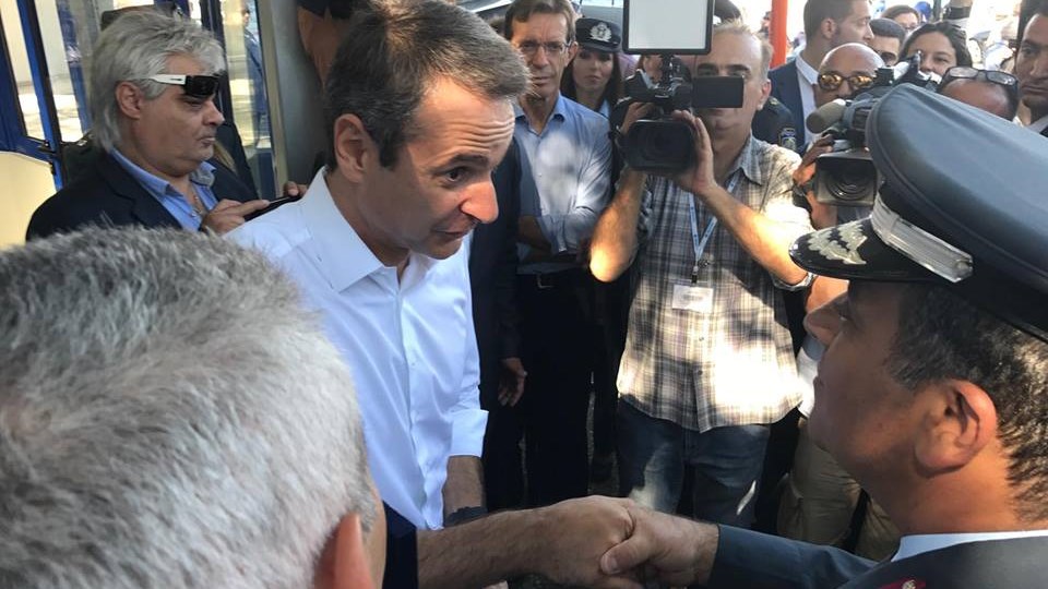 Η βόλτα του Μητσοτάκη στη ΔΕΘ – Ο διάλογος με τους Κινέζους και ο καταδρομέας που τον εντυπωσίασε – ΒΙΝΤΕΟ