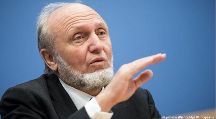 “Ταράζει τα νερά” Γερμανός οικονομολόγος: “Προπαγάνδα” η δήθεν πρόοδος στην Ελλάδα