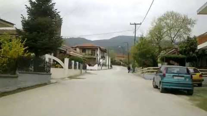 Πρωτοφανές: Λύθηκε το χειρόφρενο αυτοκινήτου και παρέσυρε πεζό