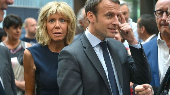 Διέρρευσε το κινητό του Μακρόν και τον βομβαρδίζουν με μηνύματα στα…”γαλλικά”