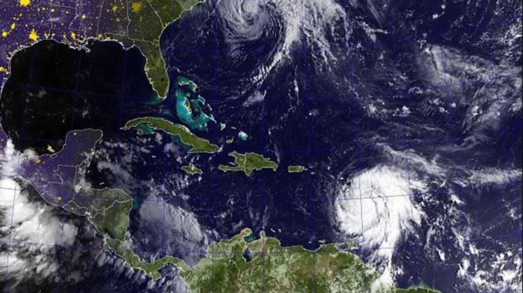 Συναγερμός για τον κυκλώνα Μαρία – Πλήττει την Καραϊβική – ΦΩΤΟ – ΒΙΝΤΕΟ