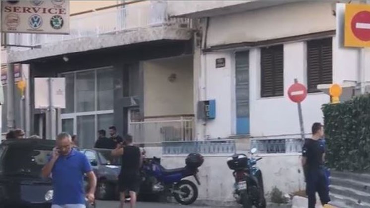 Ανατριχίλα στη Νίκαια – 24χρονος έσφαξε με 10 μαχαιριές τον θείο του