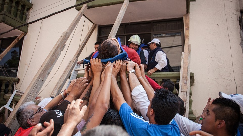 Στους 139 οι νεκροί στο Μεξικό – Ανυπολόγιστες οι καταστροφές – ΦΩΤΟ ΚΑΙ ΒΙΝΤΕΟ
