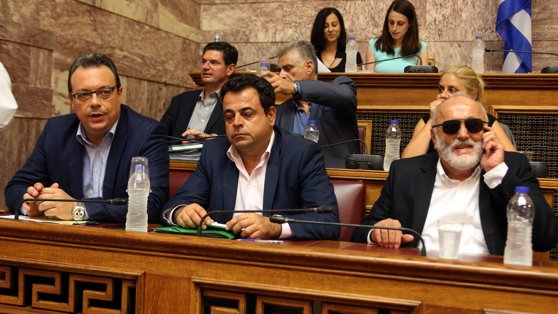 Θύελλα αντιδράσεων στη Bουλή με την σύμβουλο του Παναγιώτη Κουρουμπλή – BINTEO