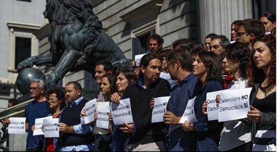 Στους δρόμους oι Καταλανοί για τη σύλληψη στελεχών της κυβέρνησής τους