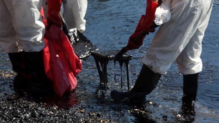 Αρχίζει αύριο εκ νέου η απάντληση καυσίμων από το “Αγία Ζώνη ΙΙ”