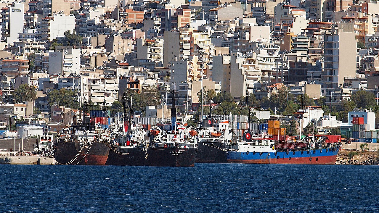 Έκτακτες επιθεωρήσεις στα δεξαμενόπλοια με εντολή Κουρουμπλή