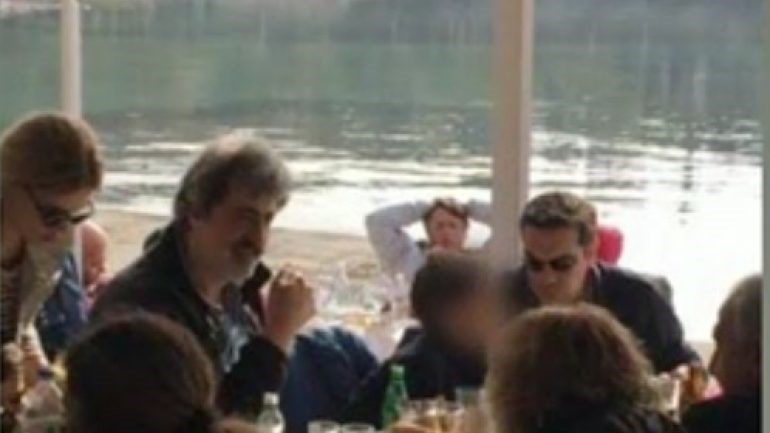 Οι ρακές του Τσίπρα και οι μαντινάδες του Πολάκη στο Ηράκλειο – ΦΩΤΟ