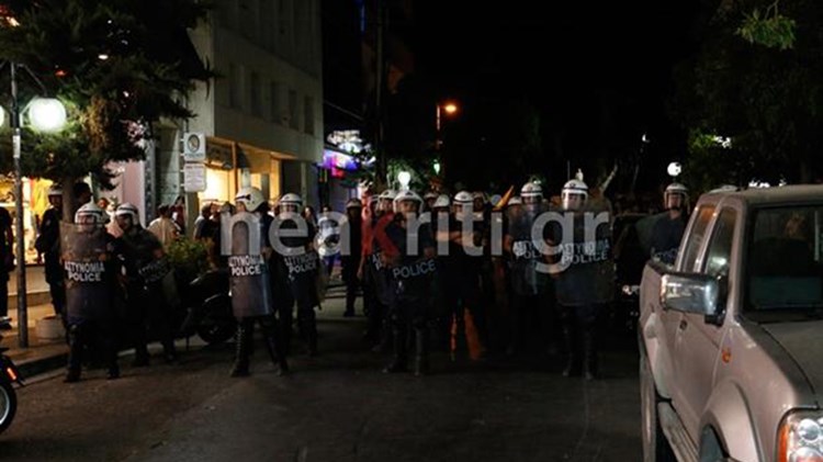 Ένταση στο Ηράκλειο πριν από την ομιλία του Πρωθυπουργού – ΦΩΤΟ – ΒΙΝΤΕΟ