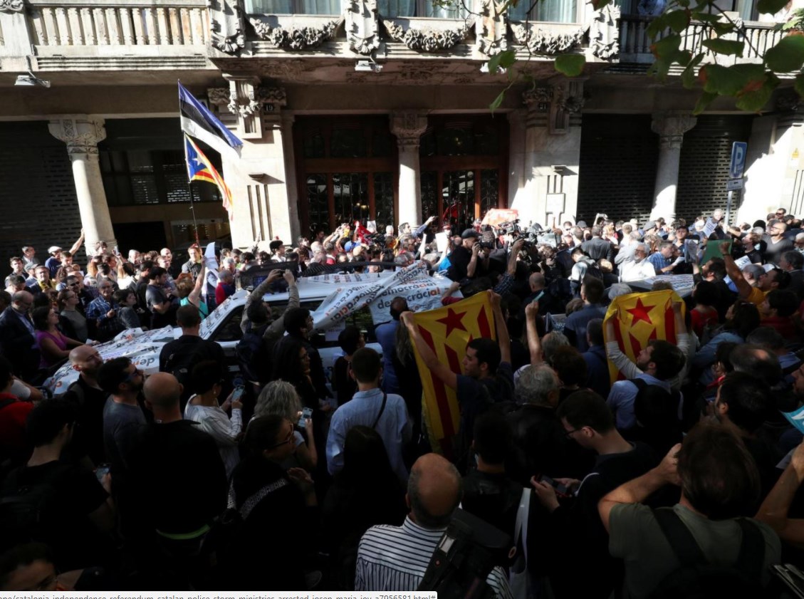Η καταλανική κυβέρνηση παραδέχεται πως η διοργάνωση του δημοψηφίσματoς υπέστη πλήγμα