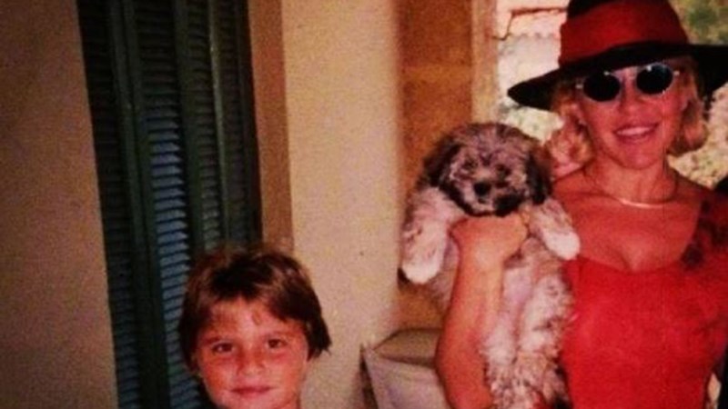 Τραγουδίστριες, μαμά και κόρη σε μια ΦΩΤΟ από τα παλιά